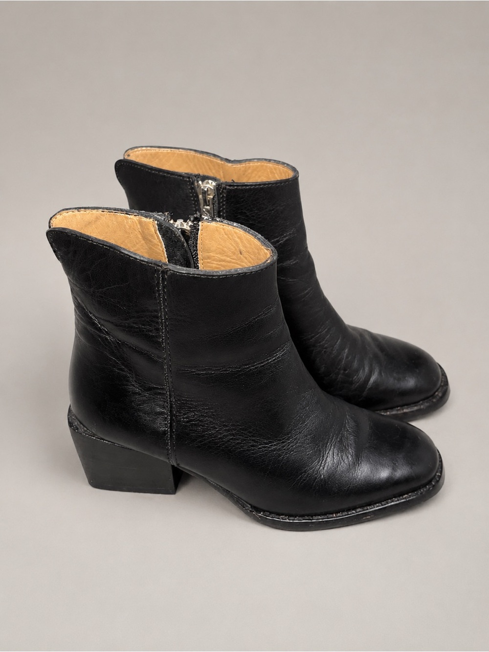 Sutro Clay Black Leather Ankle Boots Block Heel Zip Women’s 6.5